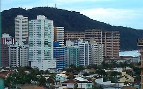 Apartamento no Canto do Forte, Wi-Fi, Estacionamento gratuito e Churrasqueira
